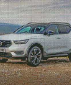 Aesthetic White Volvo XC40 Diamond Paintings