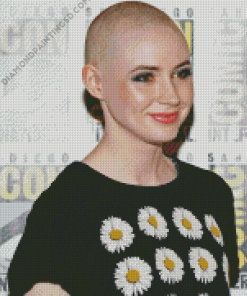 Karen Gillan With Bald Head Diamond Painting